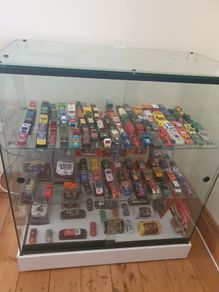 model car collection with display unit