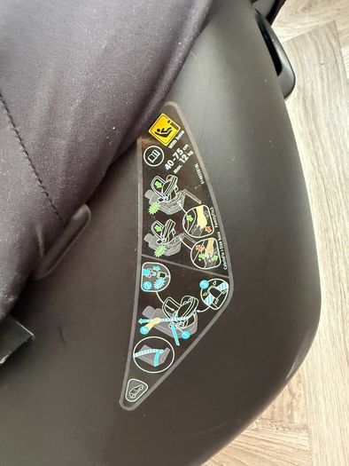 Maxi-Cosi Cabriofix carseat & base