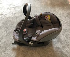 Be Safe Izi Go Car seat and ISO fix base