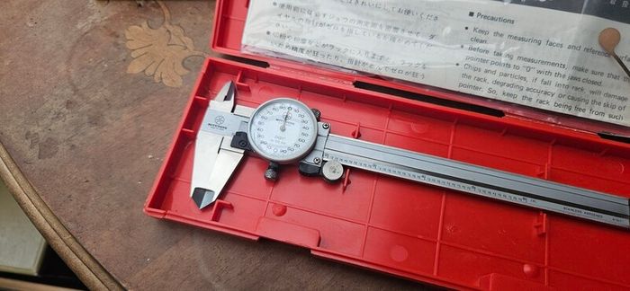 Mitutoyo 6" dial caliper