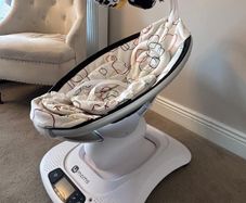 4moms Mamaroo smart swing