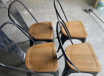 4 Chairs