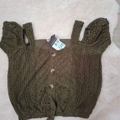 New girls top size 8-9 years