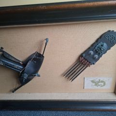 Crossbow display