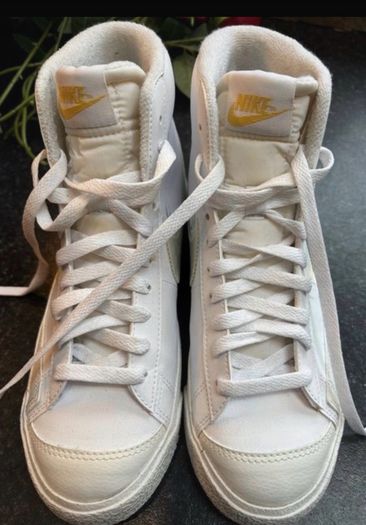 nike Blazer Trainers