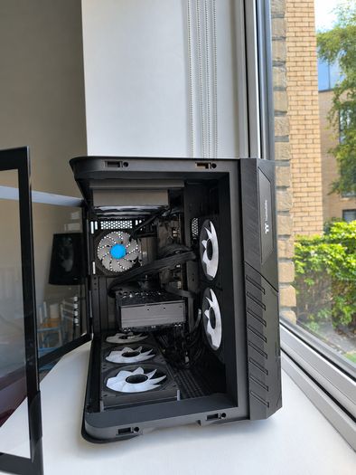 New Gaming Pc Rtx 5070ti, 9800x3d, 32gb Ddr5, 2tb Ssd