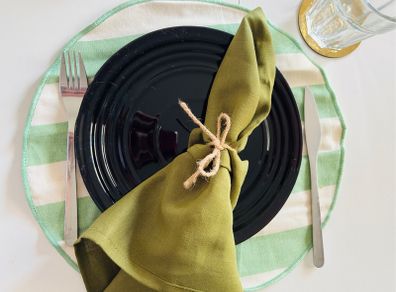 Kitchenware: IKEA Plates, Pyrex Jug, Mugs & Utensils