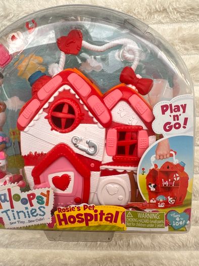 Lalaloopsy Tinies Rosie's Pet Hospital Playset Damaged Box Please see photos