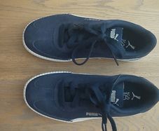 Navy Puma Runners Size 4