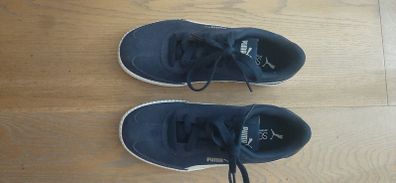 Navy Puma Runners Size 4
