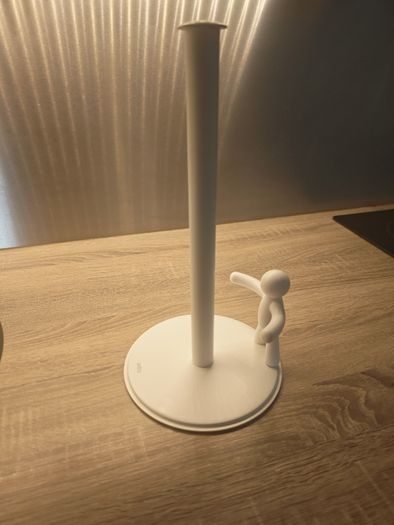 Paper towel holder