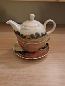 Monet cup and teapot set