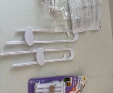 dreambaby baby proofing