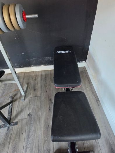 gym bench