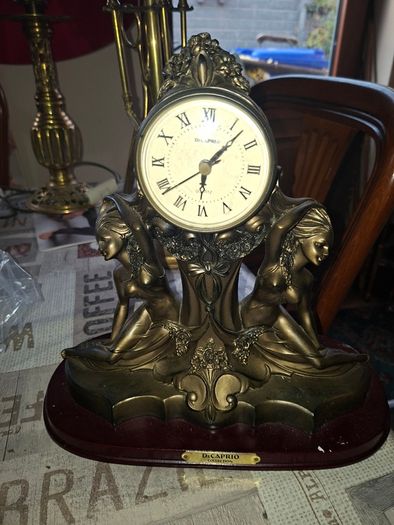 Beautiful Art Deco-style mantel clock DiCaprio Collection two elegantly posed female figures, Postage available or Collection