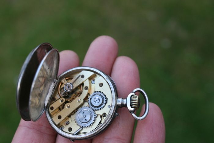 Antique Pocket Watch Mechanical Movement (in working order)