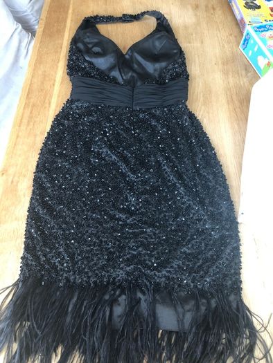 Occasion black backless number