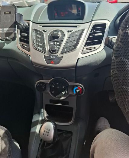2010 Ford Fiesta
