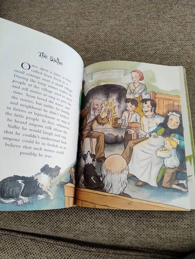 A Child's Treasury of Irish Stories and Poems 2004 hardback with dustcover in very good condition FREE STANDARD POSTAGE INCLUDED