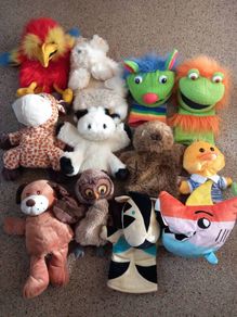 12 hand Puppets