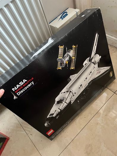 LEGO NASA Space Shuttle Discovery 10283