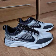 Nike lunar roam