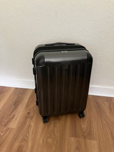 Cabin carry-on luggage 42 L