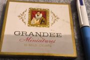 TOBACCIANA COLLECTABLE grandee miniature cigars