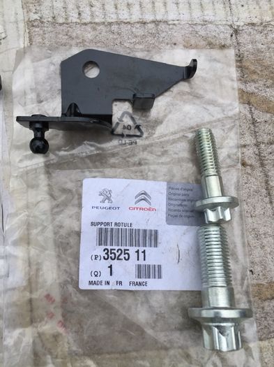 Peugeot 406, Citroen C6,  ball joint suspension. Level sensor brackets l, BALLJOINT SUPPORT