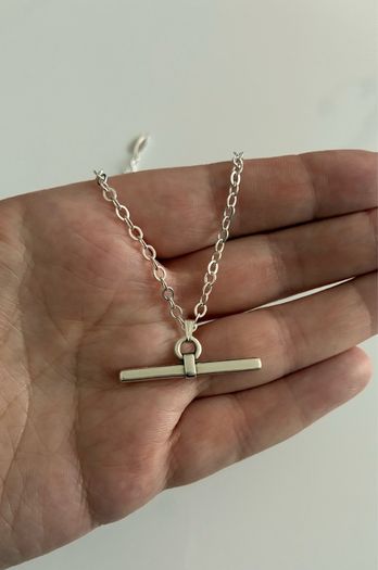Silver Plated T-bar Necklace