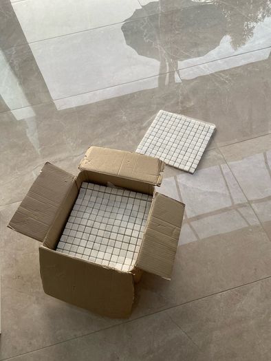 Mosaic marble tiles