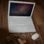Apple MacBook Image 4