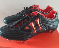 Warrior leather football boots