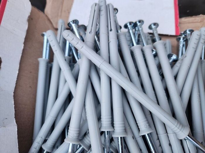 Wall screws