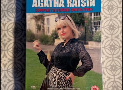 Agatha Raisin Series 1 - 2  (DVD Box Set)