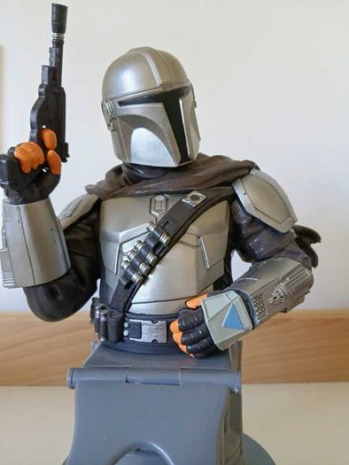 The Mandalorian Figure controler holder(Star Wars)