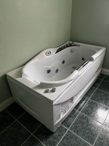 Jacuzzi Bath