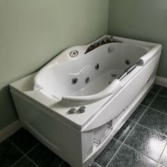 Jacuzzi Bath