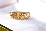 Vintage Hallmarked 9ct Gold 'Clover' Wedding Band