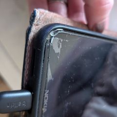 nokia 8.3 5g 64gb crack on screen