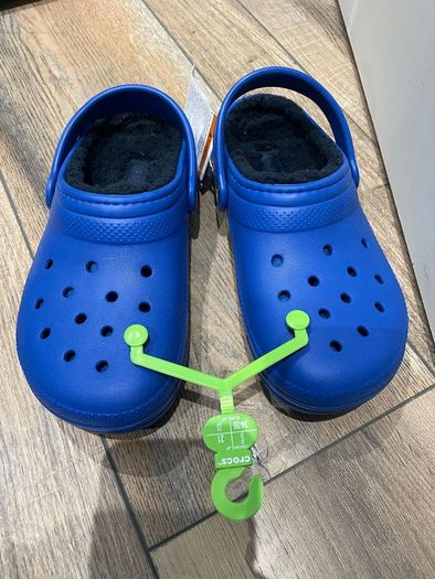 Crocs lined blue kids size J3 EU 34-35 brand new