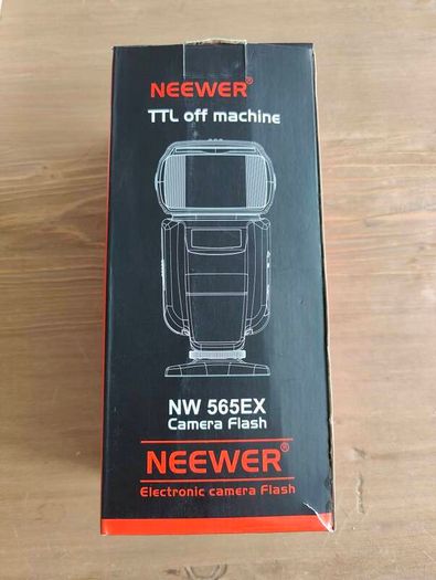 Neewer NW 565EX TTL Flash