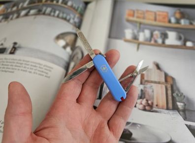 Victorinox Classic Sd 58mm Swiss Army Knife Keychain tool