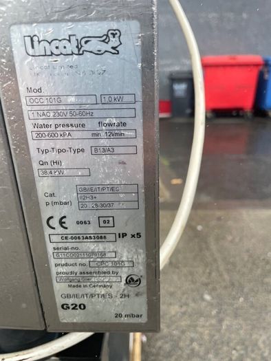 Oven