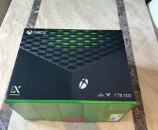 x box  series X 1TB