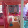 barbie house + dolls + accessories Image 5