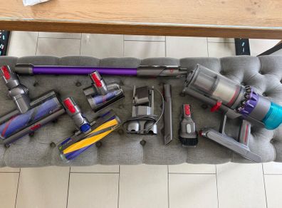 Dyson Gen5 hoover with genuine accessories