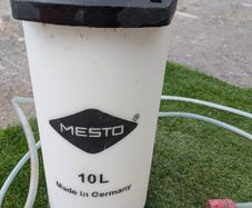 MESTO 10L Pressurised Water Tank Concrete Saw