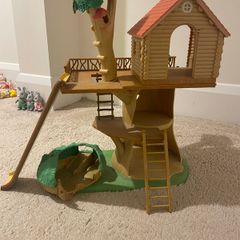 Sylvanian Families bundle - Treehouse, House and Boutique