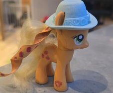 Applejack Apple Jack Magic Cutie Mark with HTF Hat MLP G4 My Little Pony